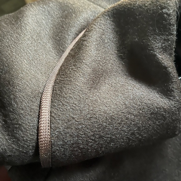 Vintage EUC dark brown coat with rosette buttons and bows. Like new! - Picture 9 of 9